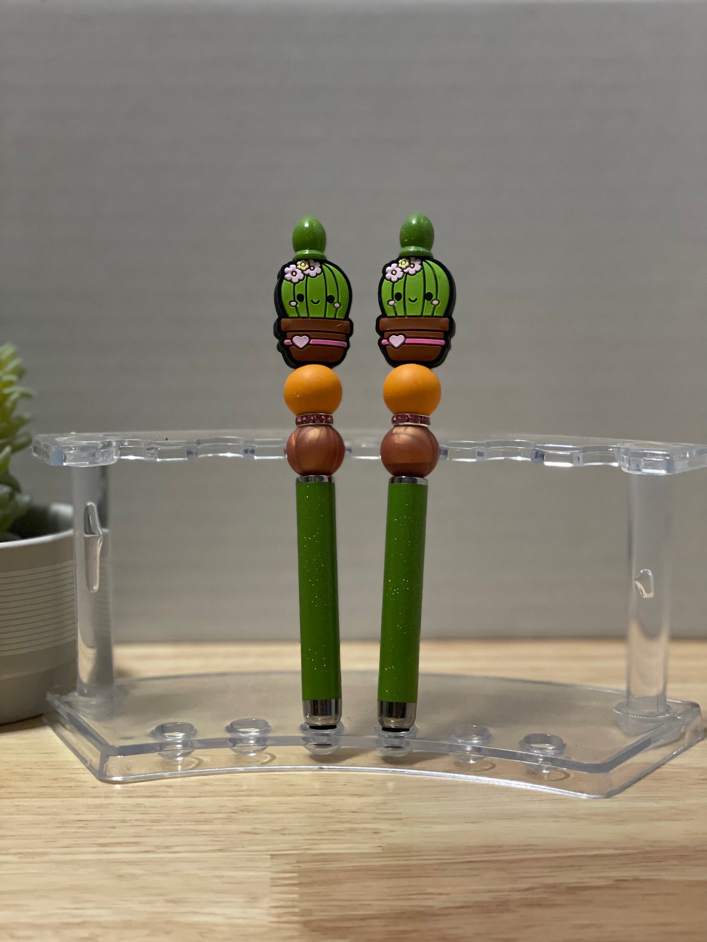 Beaded stylus pen