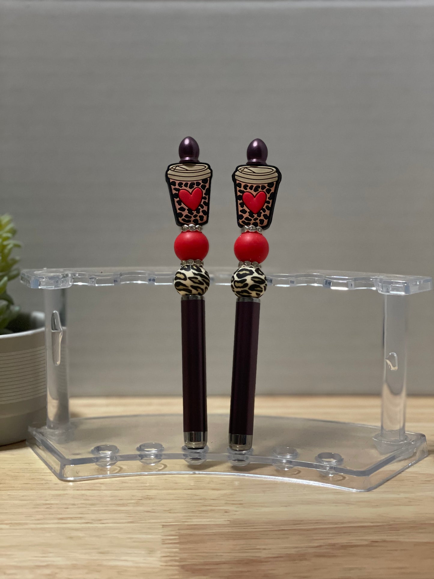 Beaded stylus pen